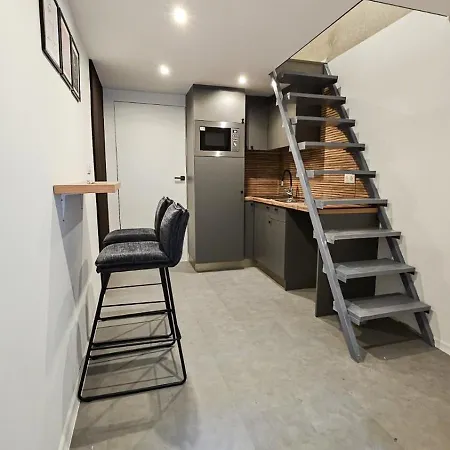 Andrassy Stree Flat!